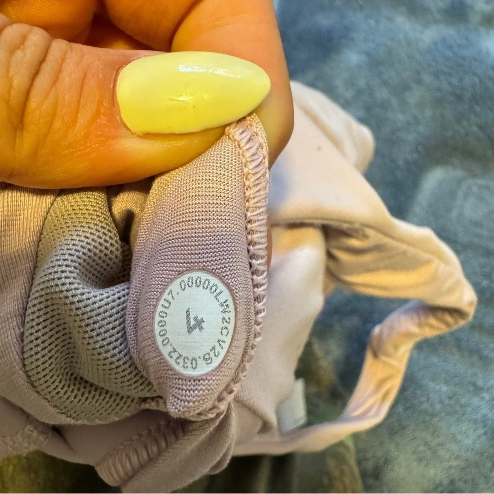 Lululemon Wunder Train Long-Line Bra *Medium Support Lilac Purple 4